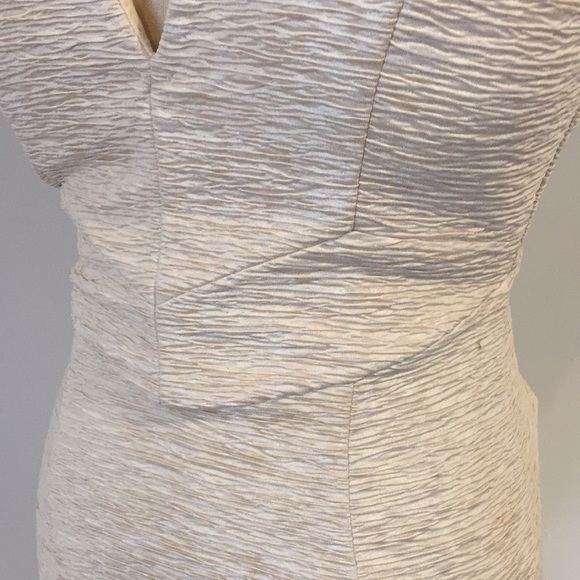 Angel Biba NWT Cream body hugging dress - Picture 3 of 10
